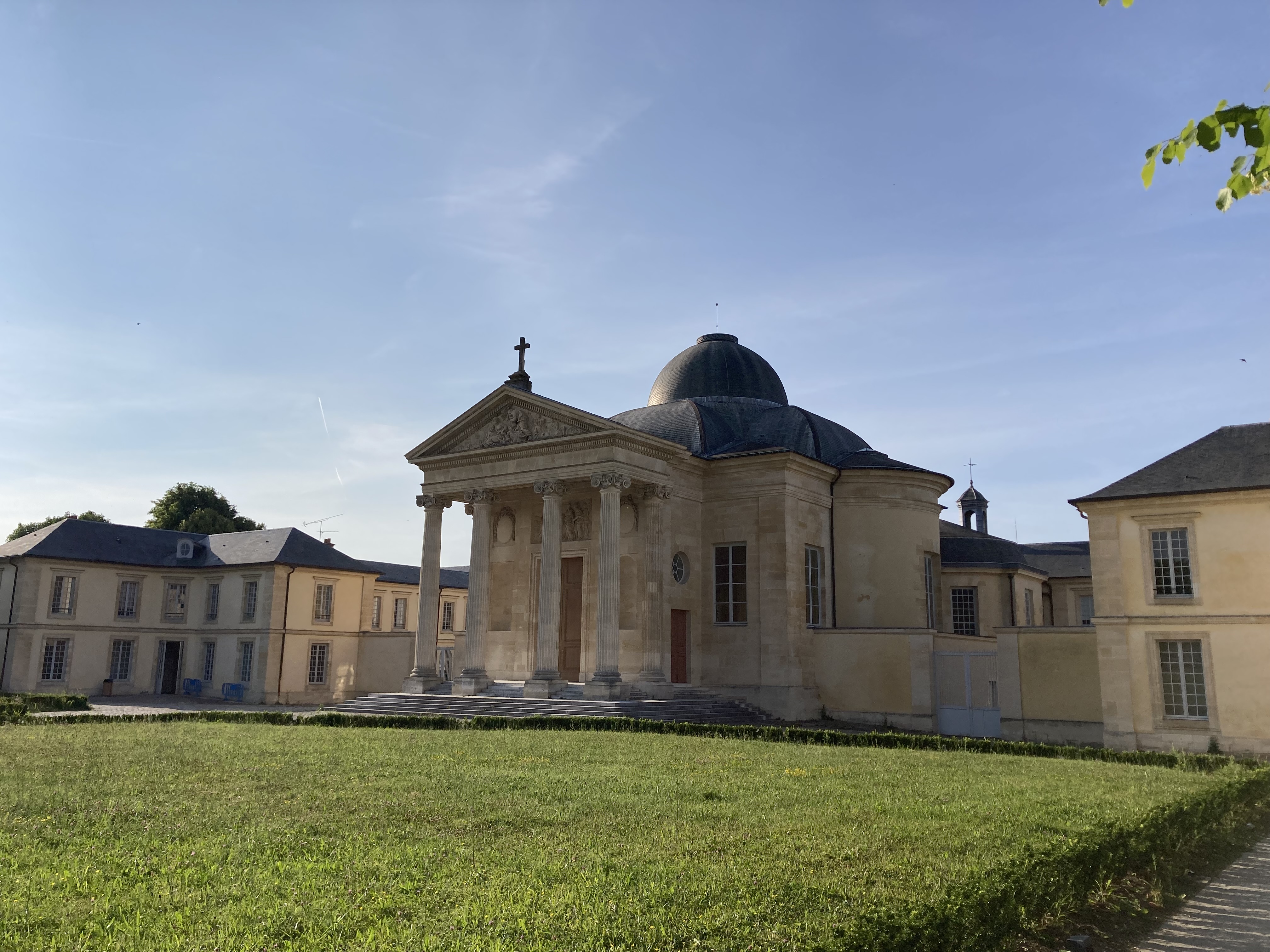 Ancien couvent de la Reine, actuellement lycée Hoche